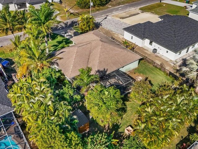 1209 NW 25th PL, Cape Coral, FL 33993