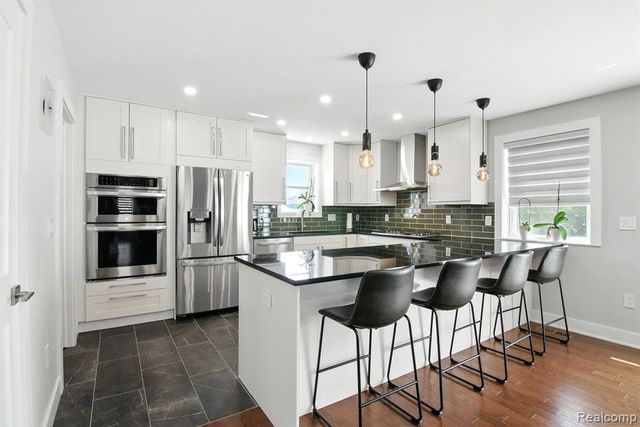 37147 Dundee Street, Sterling Heights, MI 48310