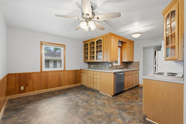 7027 13th Avenue S, Richfield, MN 55423