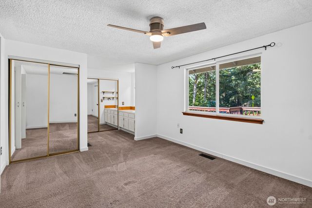 71 NE Rainier Place N, Belfair, WA 98528