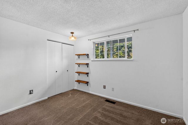 71 NE Rainier Place N, Belfair, WA 98528