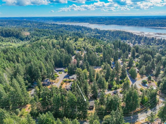 71 NE Rainier Place N, Belfair, WA 98528