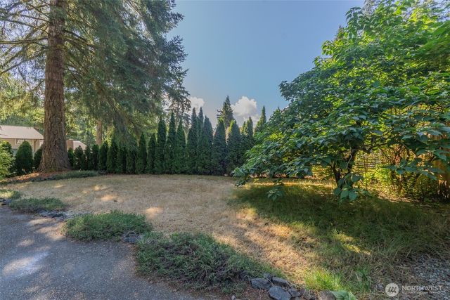 71 NE Rainier Place N, Belfair, WA 98528