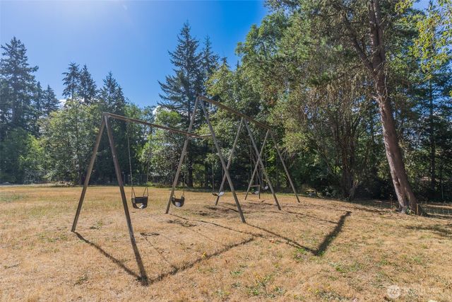 71 NE Rainier Place N, Belfair, WA 98528