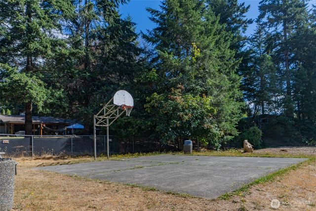71 NE Rainier Place N, Belfair, WA 98528