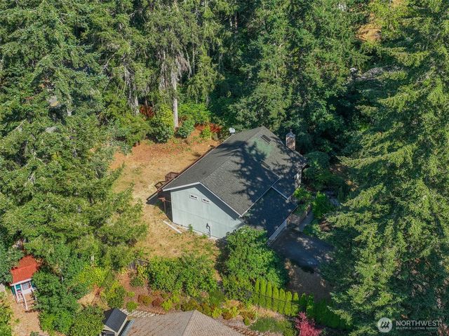 71 NE Rainier Place N, Belfair, WA 98528