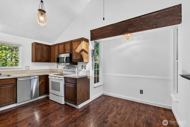 71 NE Rainier Place N, Belfair, WA 98528