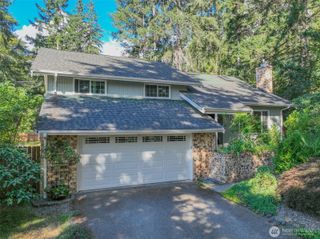 71 NE Rainier Place N, Belfair, WA 98528