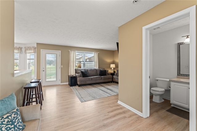 1371 Edinburgh Drive, Troy, OH 45373