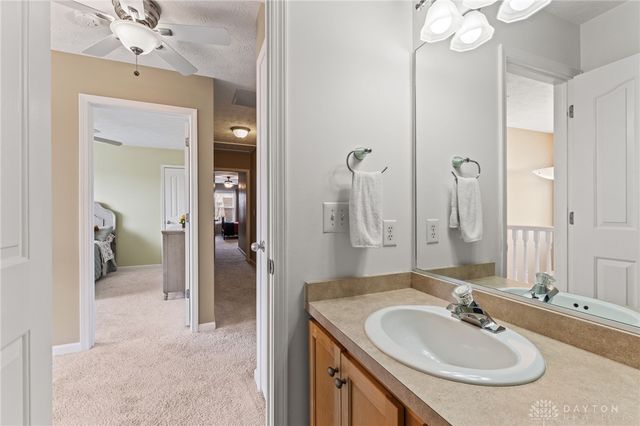 1371 Edinburgh Drive, Troy, OH 45373