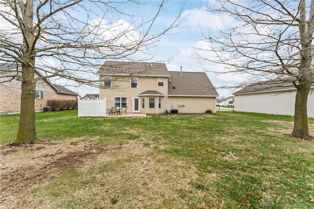 1371 Edinburgh Drive, Troy, OH 45373