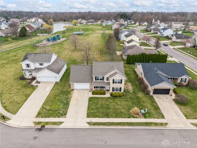1371 Edinburgh Drive, Troy, OH 45373
