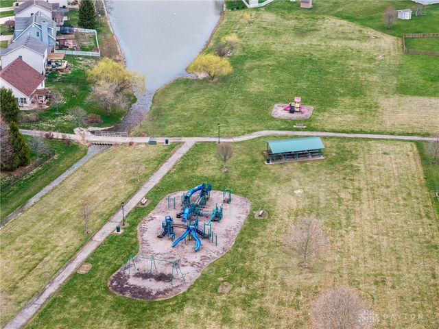 1371 Edinburgh Drive, Troy, OH 45373