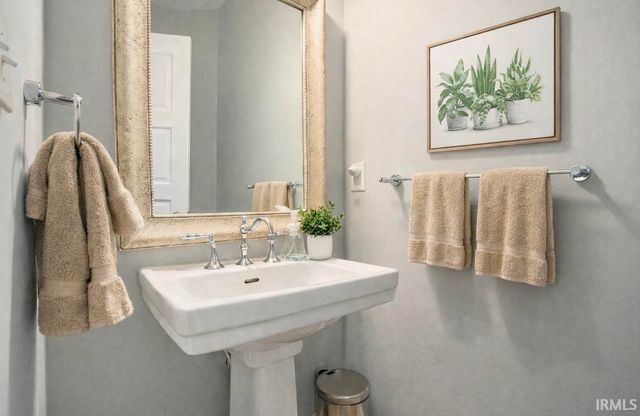 20870 N River Ridge Drive, Bristol, IN 46507