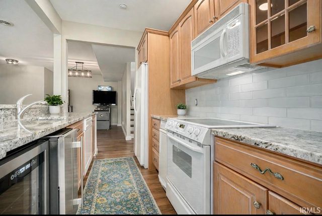 20870 N River Ridge Drive, Bristol, IN 46507