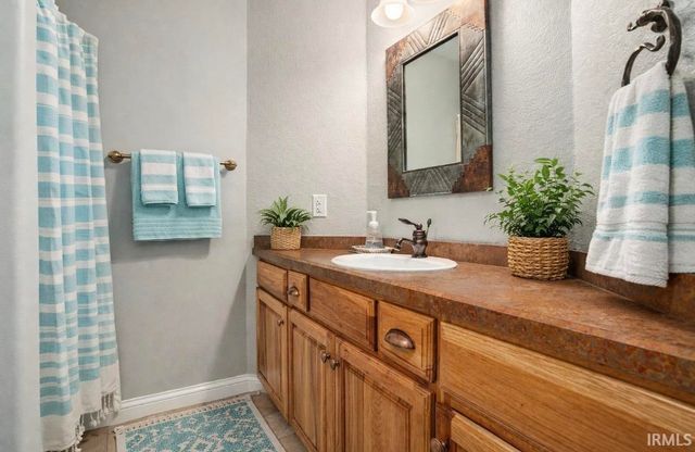 20870 N River Ridge Drive, Bristol, IN 46507