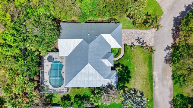 1375 Admirals Walk, Vero Beach, FL 32963