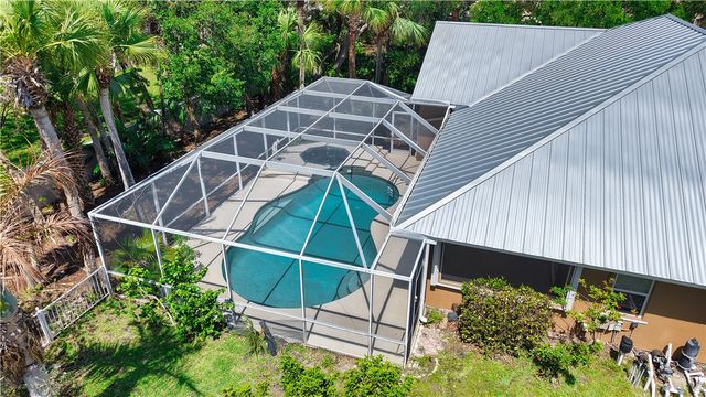 1375 Admirals Walk, Vero Beach, FL 32963