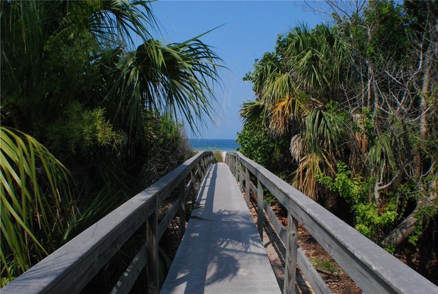 1375 Admirals Walk, Vero Beach, FL 32963