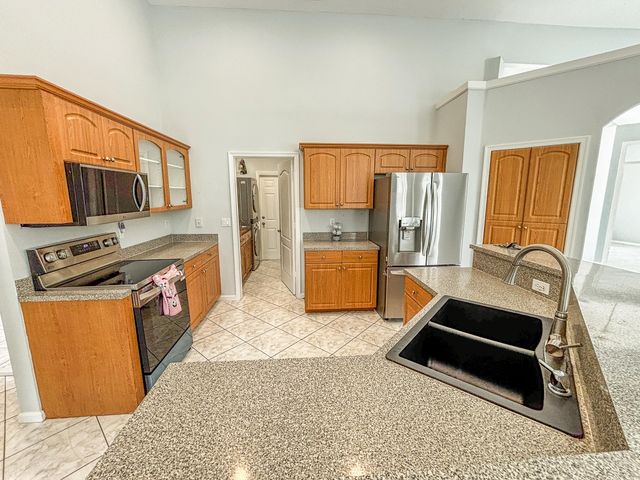 16595 93rd Road N, The Acreage, FL 33470