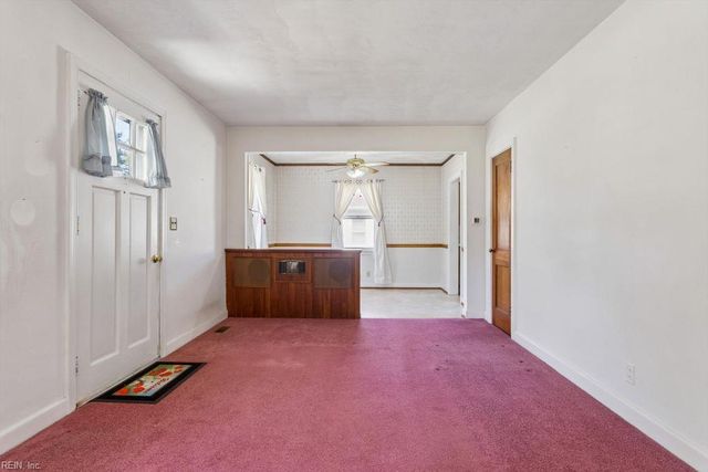 2209 Wintergreen DR, Chesapeake, VA 23323