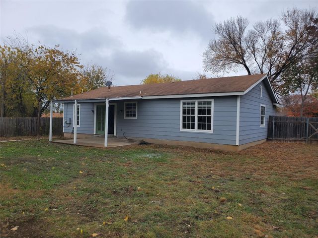 807 Fernwood CV, Round Rock, TX 78664