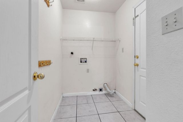 6709 Black Volcano Road NW, Albuquerque, NM 87120