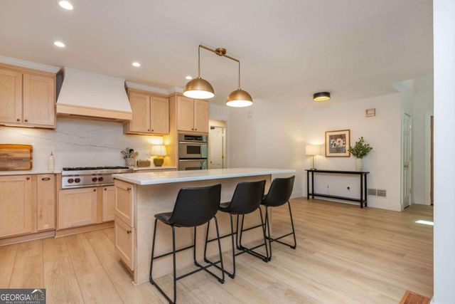 1307 Cobblestone Lane, Woodstock, GA 30189
