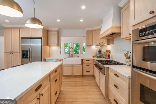 1307 Cobblestone Lane, Woodstock, GA 30189