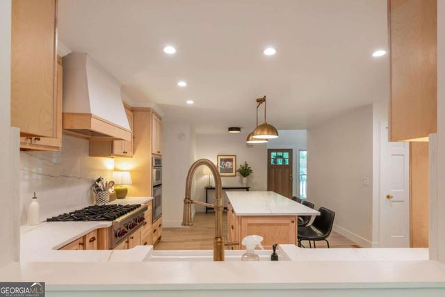 1307 Cobblestone Lane, Woodstock, GA 30189