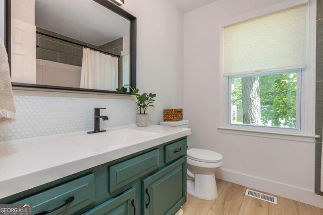 1307 Cobblestone Lane, Woodstock, GA 30189