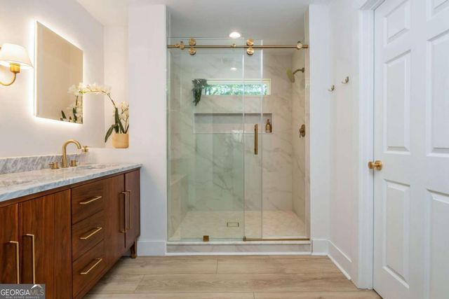 1307 Cobblestone Lane, Woodstock, GA 30189