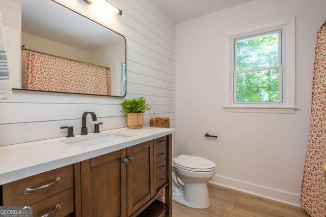 1307 Cobblestone Lane, Woodstock, GA 30189