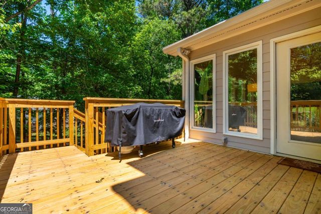 1307 Cobblestone Lane, Woodstock, GA 30189