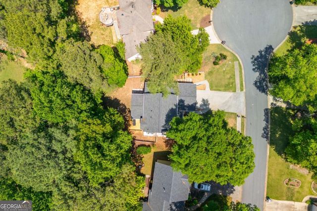 1307 Cobblestone Lane, Woodstock, GA 30189