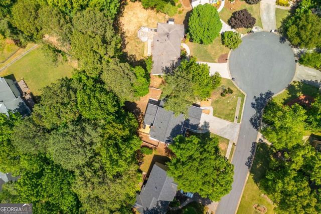 1307 Cobblestone Lane, Woodstock, GA 30189