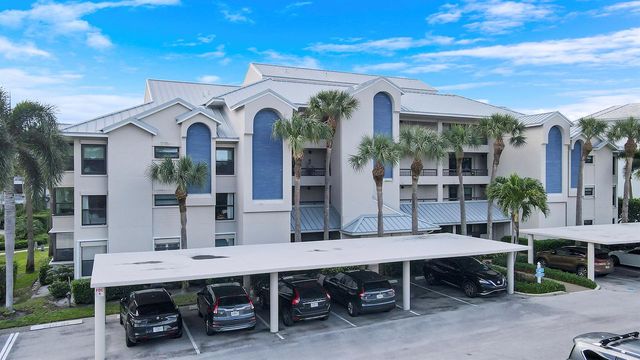 235 Bay Colony Drive N, Juno Beach, FL 33408