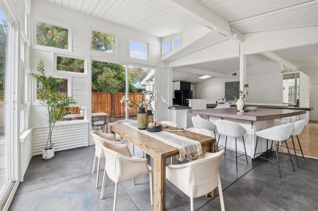 1046 Metro Circle, Palo Alto, CA 94303