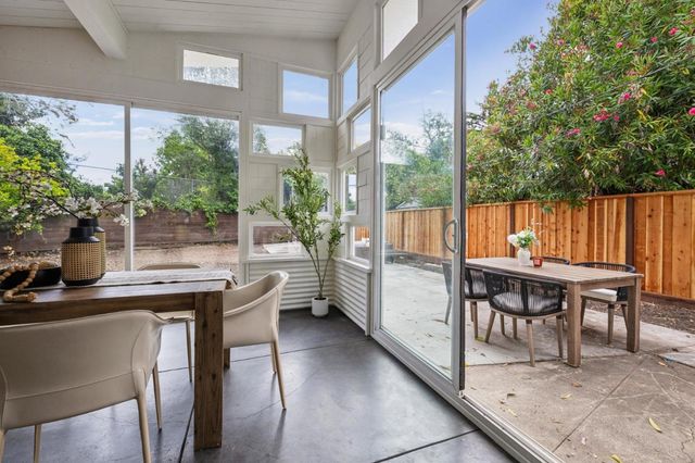 1046 Metro Circle, Palo Alto, CA 94303