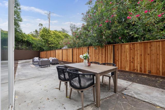 1046 Metro Circle, Palo Alto, CA 94303