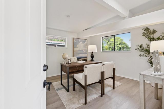 1046 Metro Circle, Palo Alto, CA 94303