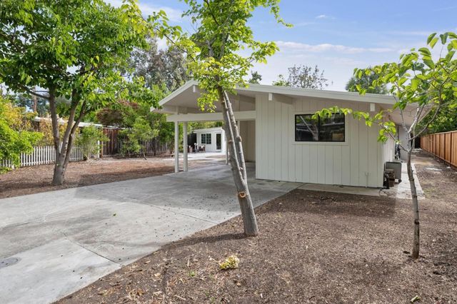 1046 Metro Circle, Palo Alto, CA 94303
