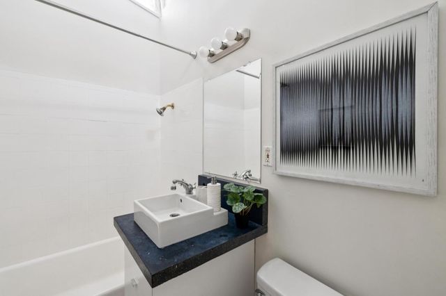 1046 Metro Circle, Palo Alto, CA 94303