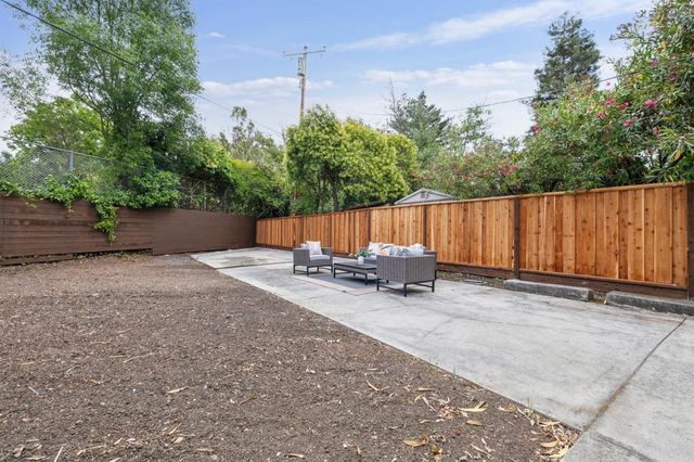 1046 Metro Circle, Palo Alto, CA 94303