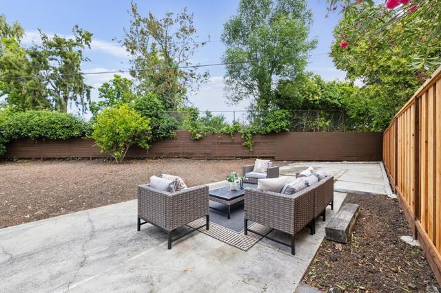 1046 Metro Circle, Palo Alto, CA 94303