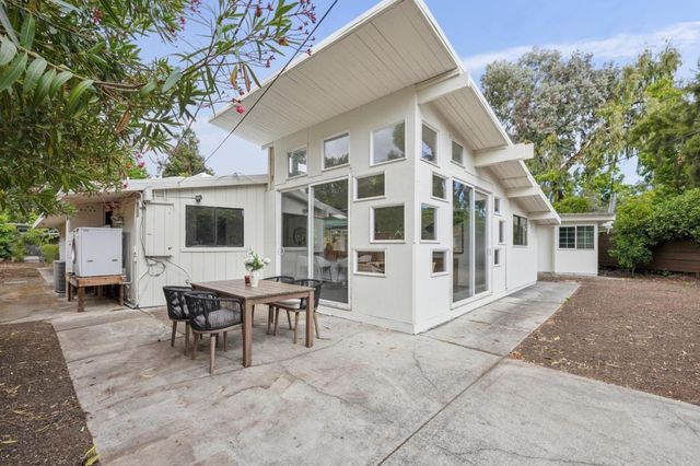 1046 Metro Circle, Palo Alto, CA 94303