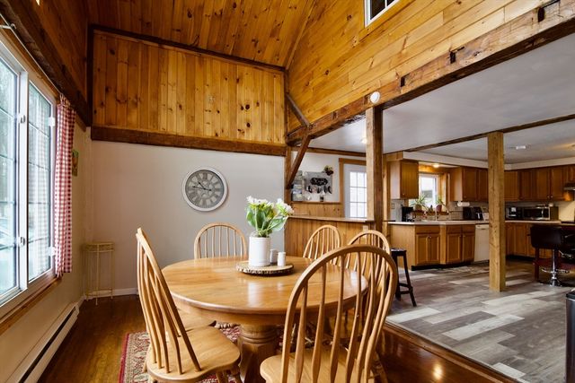 440 Chauncey Walker St, Belchertown, MA 01007