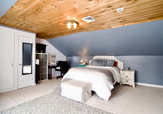 440 Chauncey Walker St, Belchertown, MA 01007