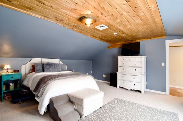 440 Chauncey Walker St, Belchertown, MA 01007