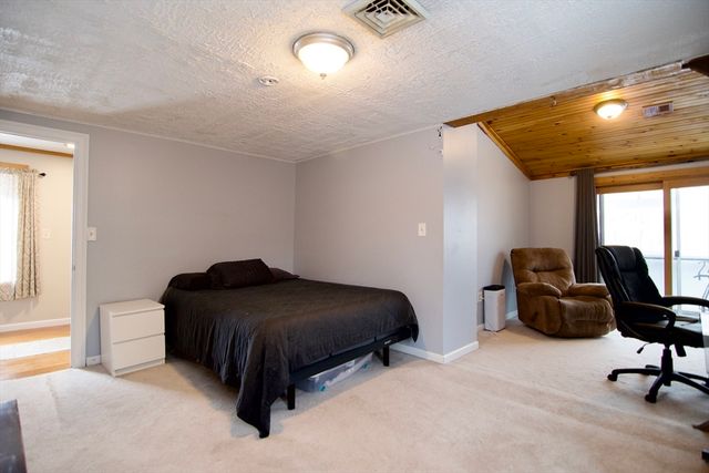 440 Chauncey Walker St, Belchertown, MA 01007